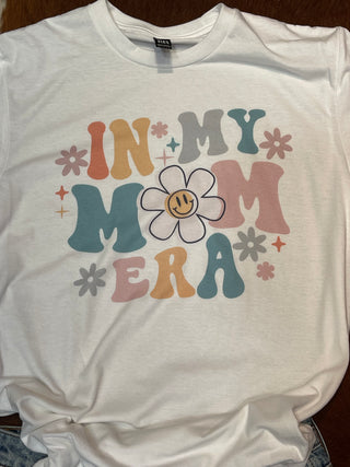 In my Mama Era Graphic Crewneck/T-Shirt